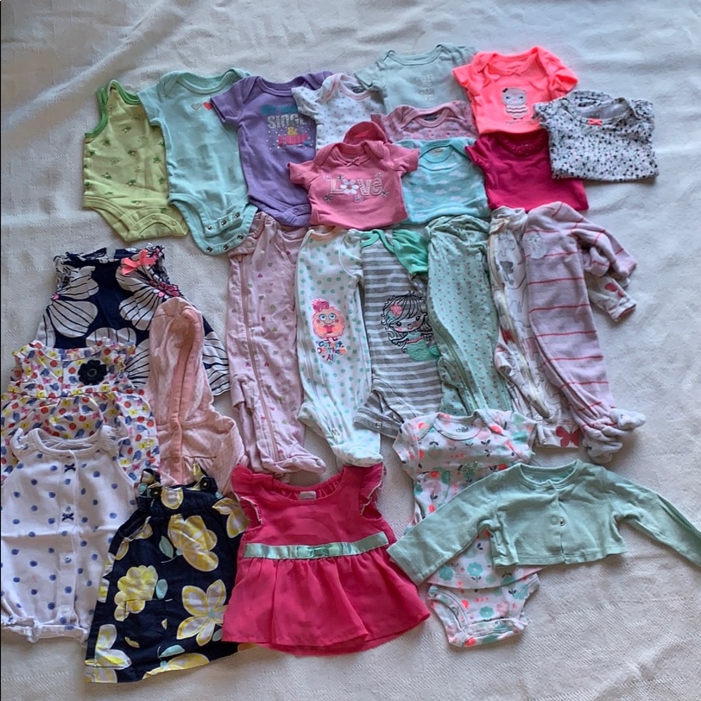 Newborn girls lot